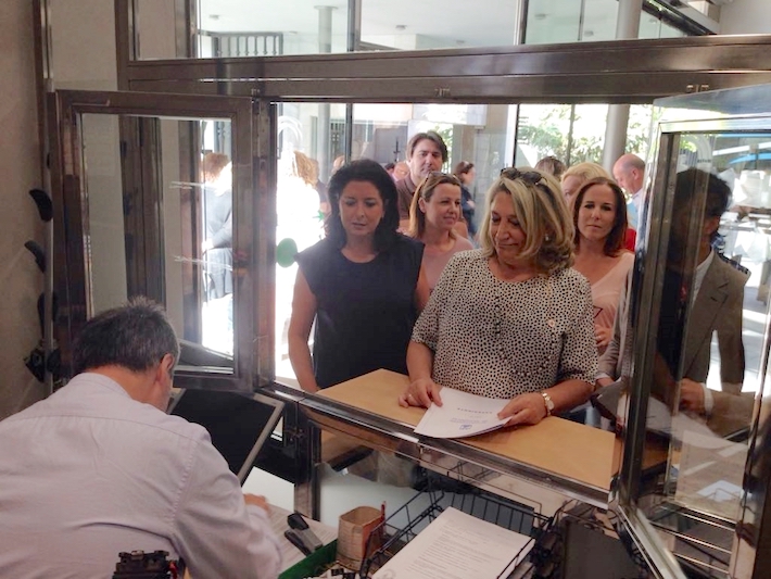 La alcaldesa de Almucar exige a Susana Daz que deje sin efecto la orden que fuerza a los ayuntamientos a adelantar el dinero del Servicio de Ayuda a Domicilio
