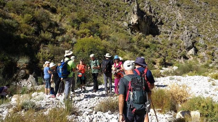 Ms de cuarenta senderistas sexitanos participaron en la ruta por la Almijara
 