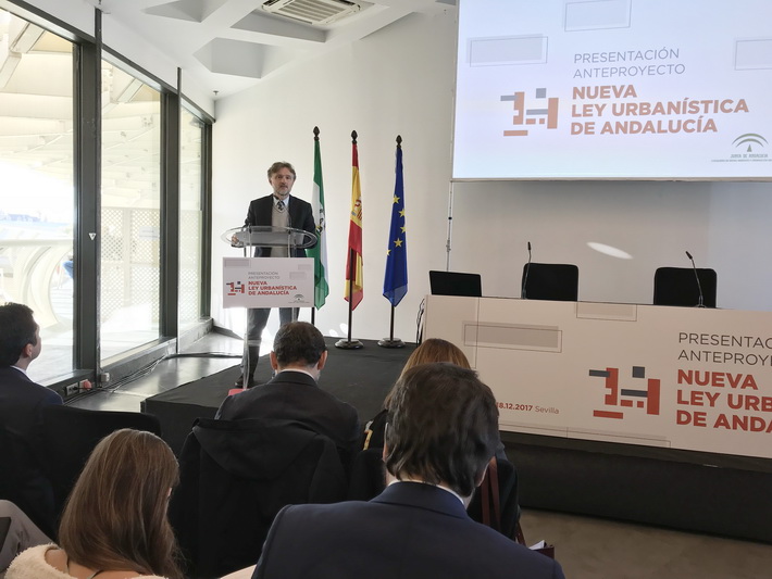250 profesionales participan en las jornadas informativas que abordan el anteproyecto de la nueva Ley Urbanstica