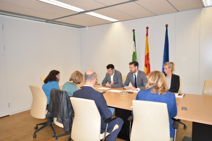 La Junta incentiva con 578.000 euros proyectos de mejora de empresas de Granada para ser ms competitivas
