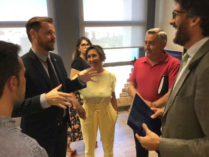 Empleo 'pone sobre la mesa' una batería de ayudas para combatir la precariedad en el mercado laboral granadino