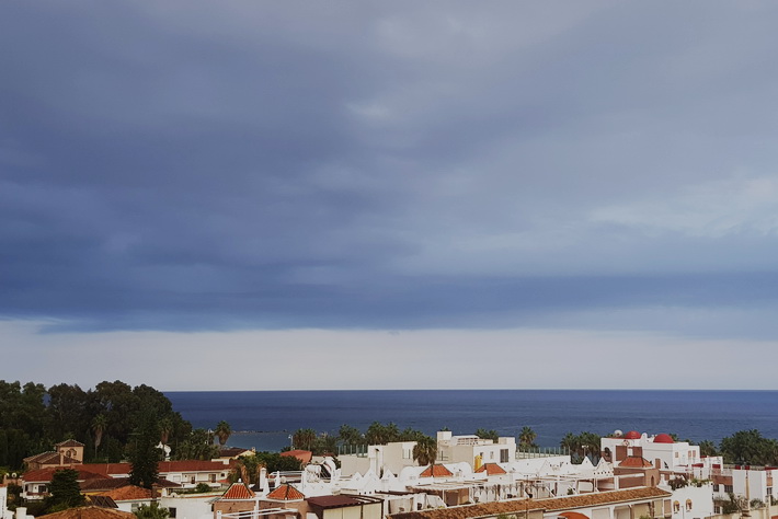 Proteccin Civil y Emergencias alerta por fuertes lluvias y tormentas en la vertiente costera mediterrnea durante el fin de semana