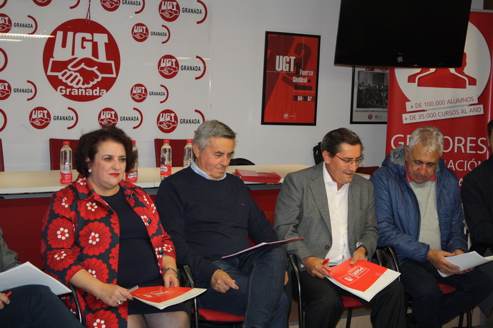 UGT y CCOO presentan sus propuestas sindicales al PSOE de Granada de cara a las elecciones andaluzas del 2D