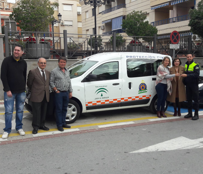 La Junta entrega un vehículo a la agrupación de voluntarios de Protección Civil de Los Gualchos
