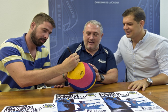 El XII Trofeo Ciudad de Motril de Waterpolo rene este sbado a 8 equipos de todas partes de Espaa