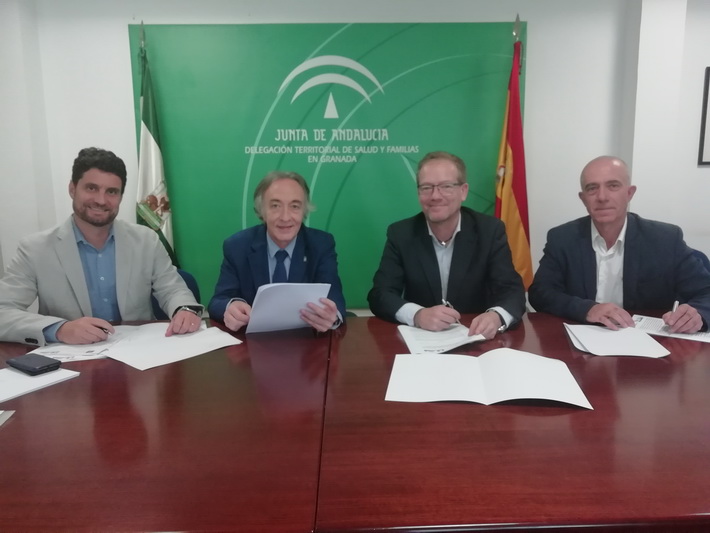 Los hospitales granadinos firman un convenio con la Asociacin de Enfermos de Crohn y Colitis Ulcerosa de Granada