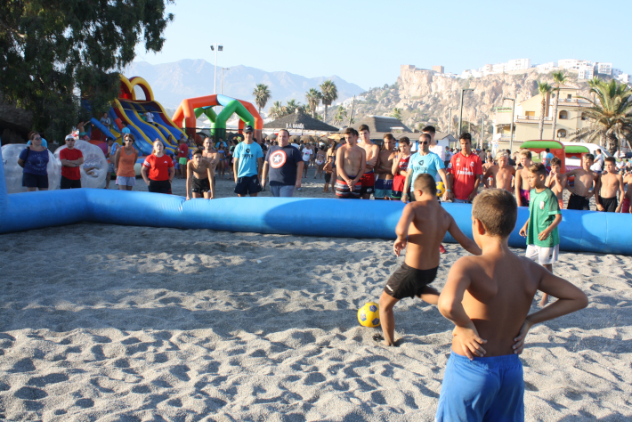 Salobrea contar el prximo ao con una escuela de verano de voley playa