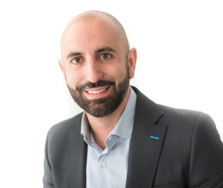 El alcalde de Granada, Luis Salvador, representante de todos los granadinos, entre los reconocimientos que se entregarán en la Gala del Día Mundial del Turismo