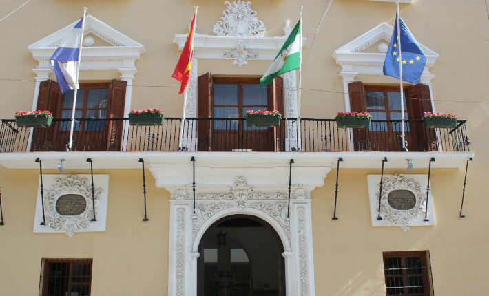 El Ayuntamiento distribuirá 87.552 euros entre las familias en situación de dificultad con menores a cargo