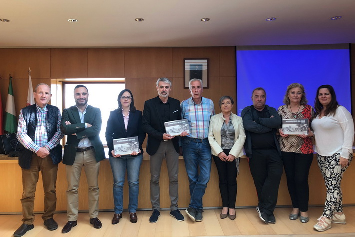 El Ayuntamiento de Órgiva y el diario Ideal recopilan en un álbum imágenes históricas del municipio