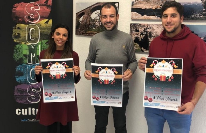 La Asociación Almuñécar Activa organiza un Mercadillo Navideño en la Plaza Mayor