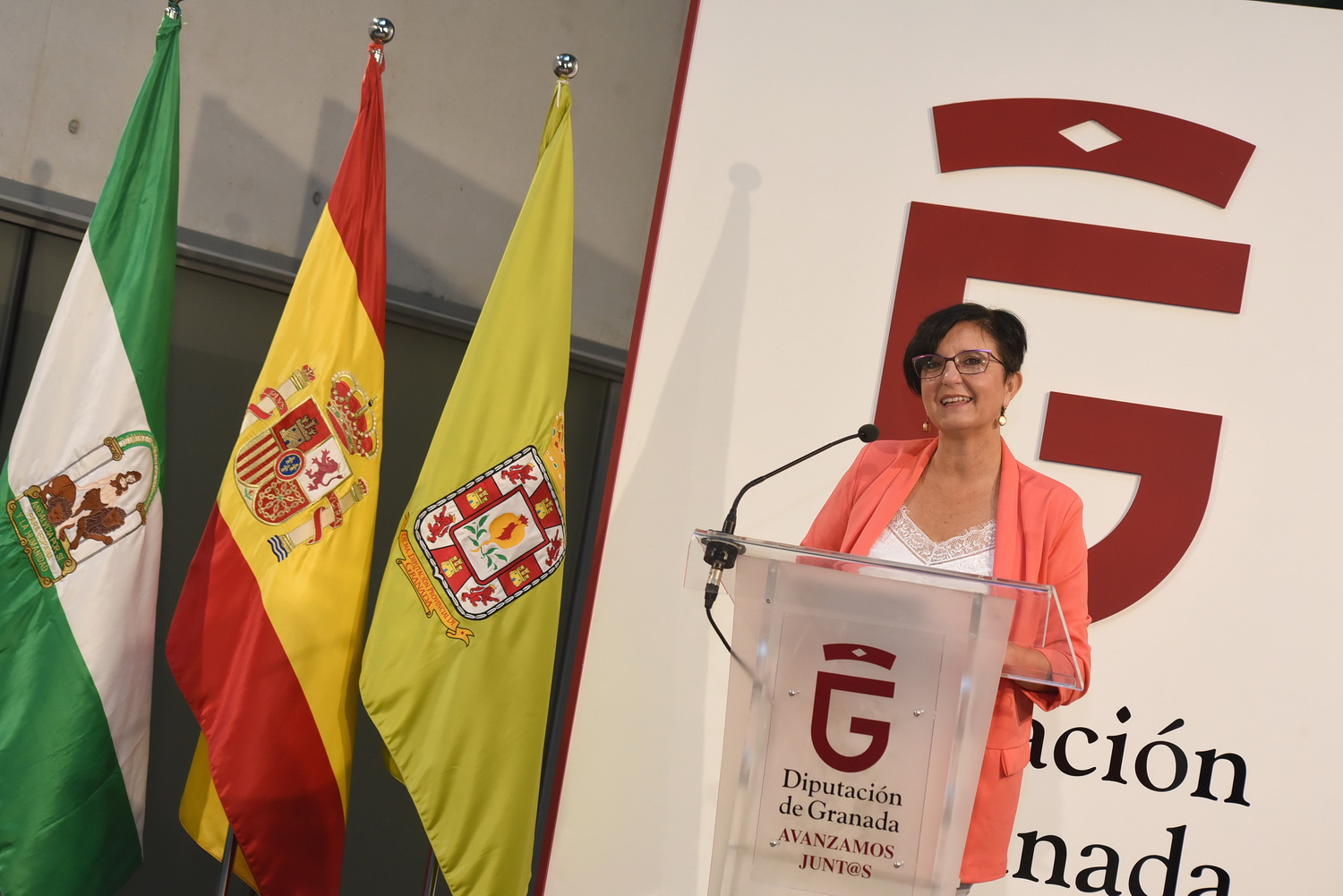 Charlas, concursos, formación y una campaña de concienciación, entre las actividades de la Diputación con motivo del 25N