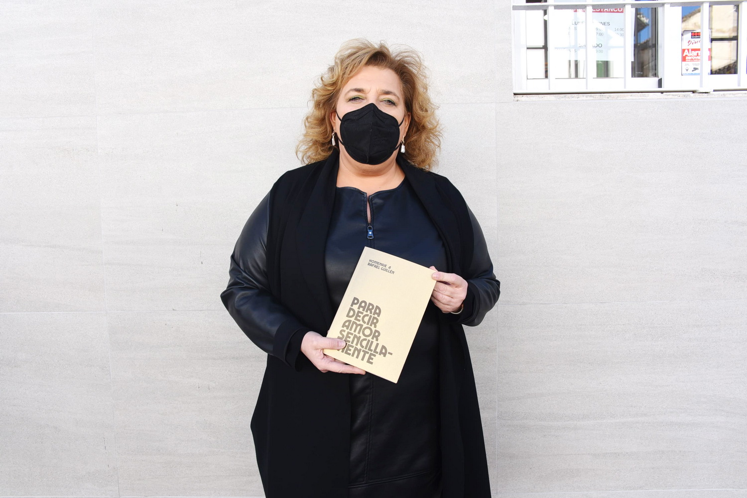 Ms de cien poetas rinden homenaje a Rafael Guilln en la antologa Para decir amor, sencillamente