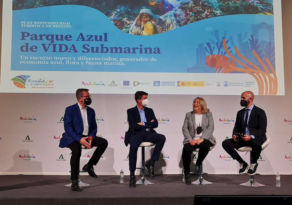 Juan Marn afirma que el 'Parque Azul de Vida Submarina' va a colocar a Almucar-La Herradura 