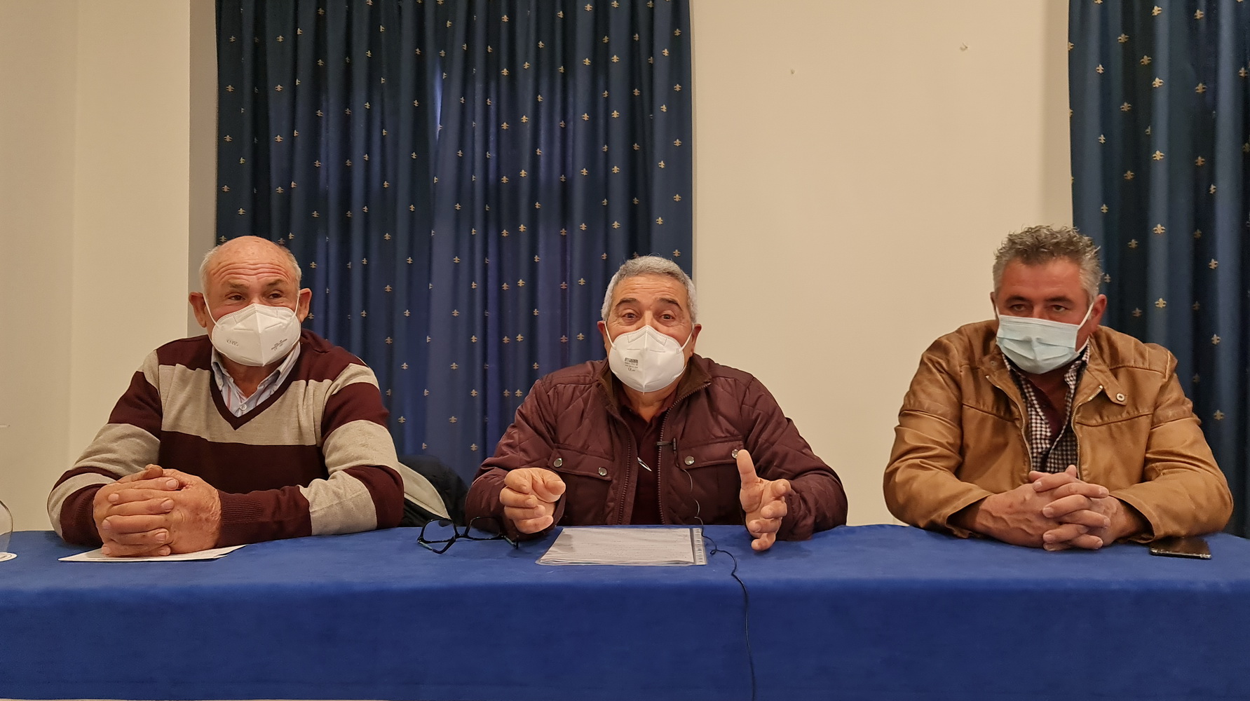 “Animamos a regantes y agricultores de nuestra comarca a presentar alegaciones al Plan Hidrológico de las Cuencas Mediterráneas que tanto nos perjudica”.