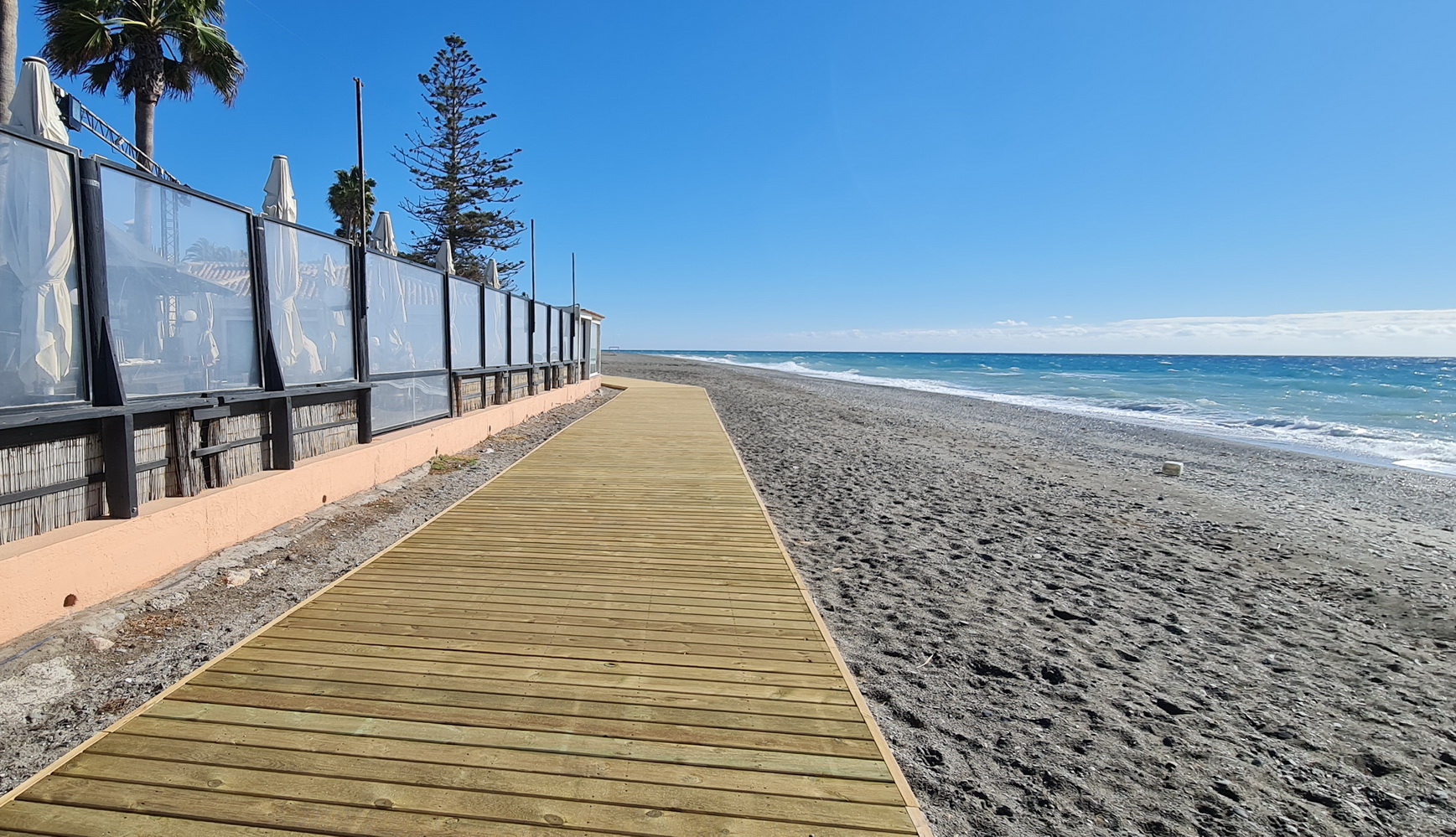 El PP destaca la apuesta de la Junta y el gobierno municipal en la puesta a punto de las playas de Motril.