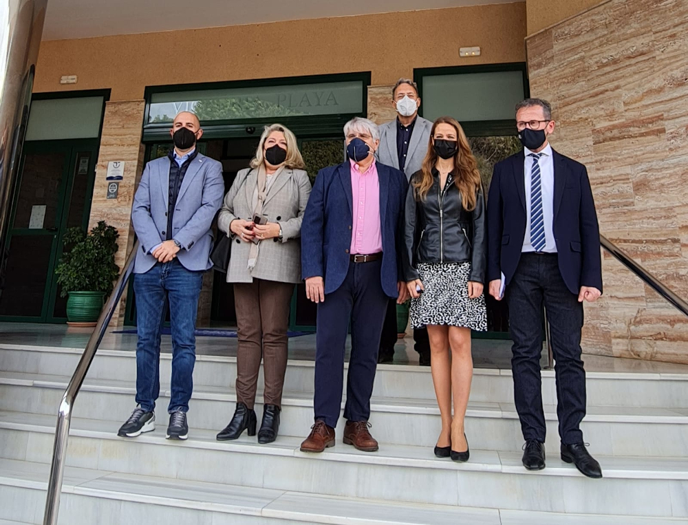 La Junta resuelve en Granada 6.961 expedientes de ayudas a la solvencia empresarial por una cuantía de 88,8 millones de euros