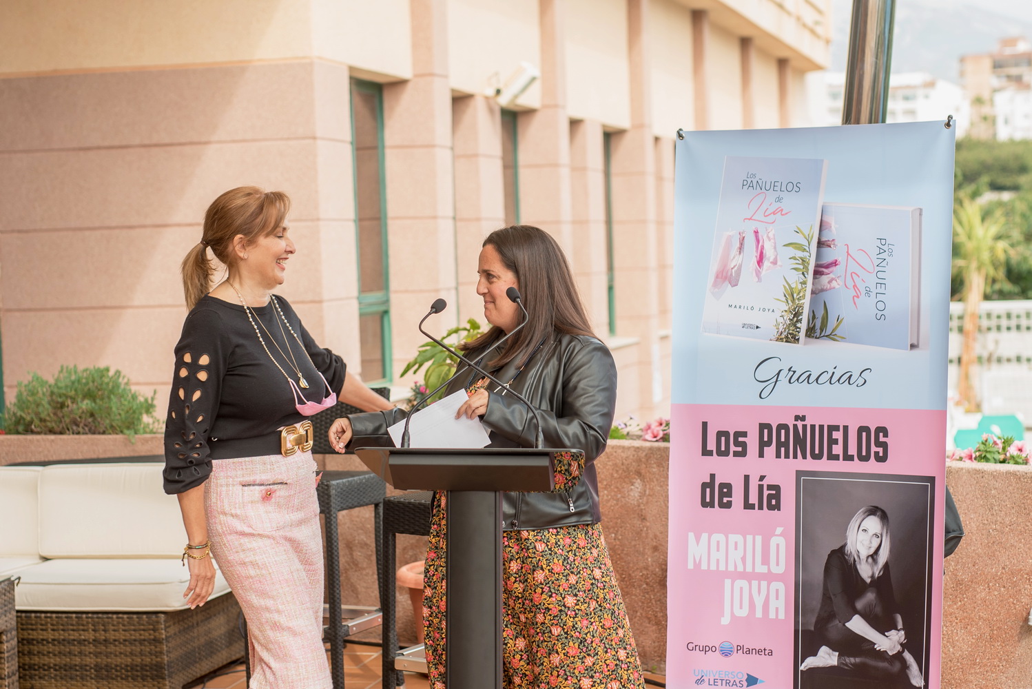 Los Pañuelos de Lía es el título del primer libro que presenta la directora de Infocosta, Mariló Joya.