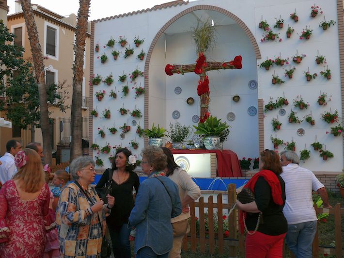 Abierto el periodo de solicitud para el concurso de las Cruces de Mayo 2022 en Motril