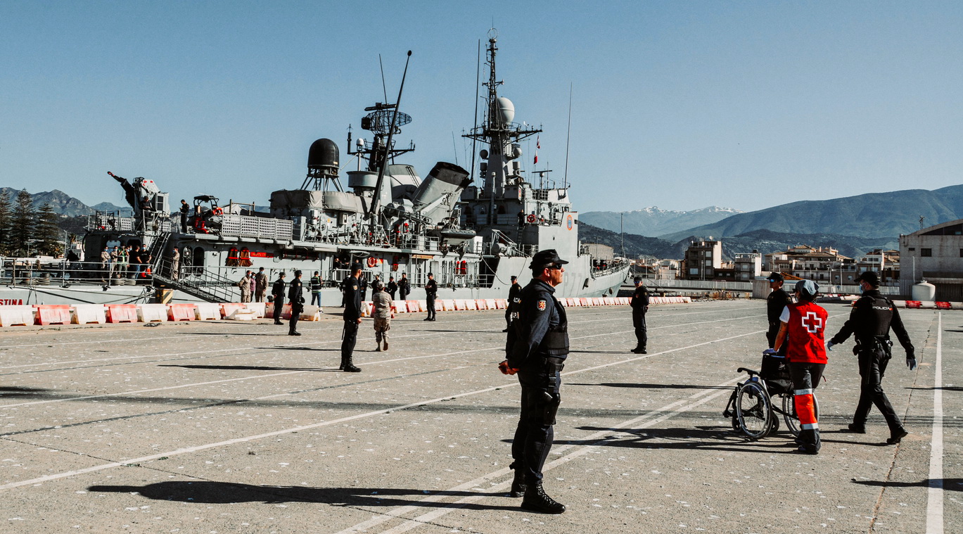 El patrullero de la Armada “Infanta Cristina” participa en el ejercicio de seguridad marítima y alerta antiterrorista en el puerto de Motril