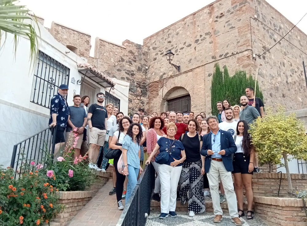 Ms de 40 agentes de viajes de turismo cultural visitan el destino Salobrea y la Costa Tropical 