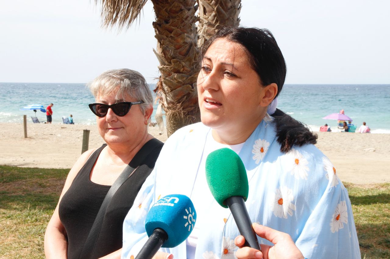 “Por Andalucía” propone en la playa de Motril un Plan de Calidad del Empleo en el sector turístico.