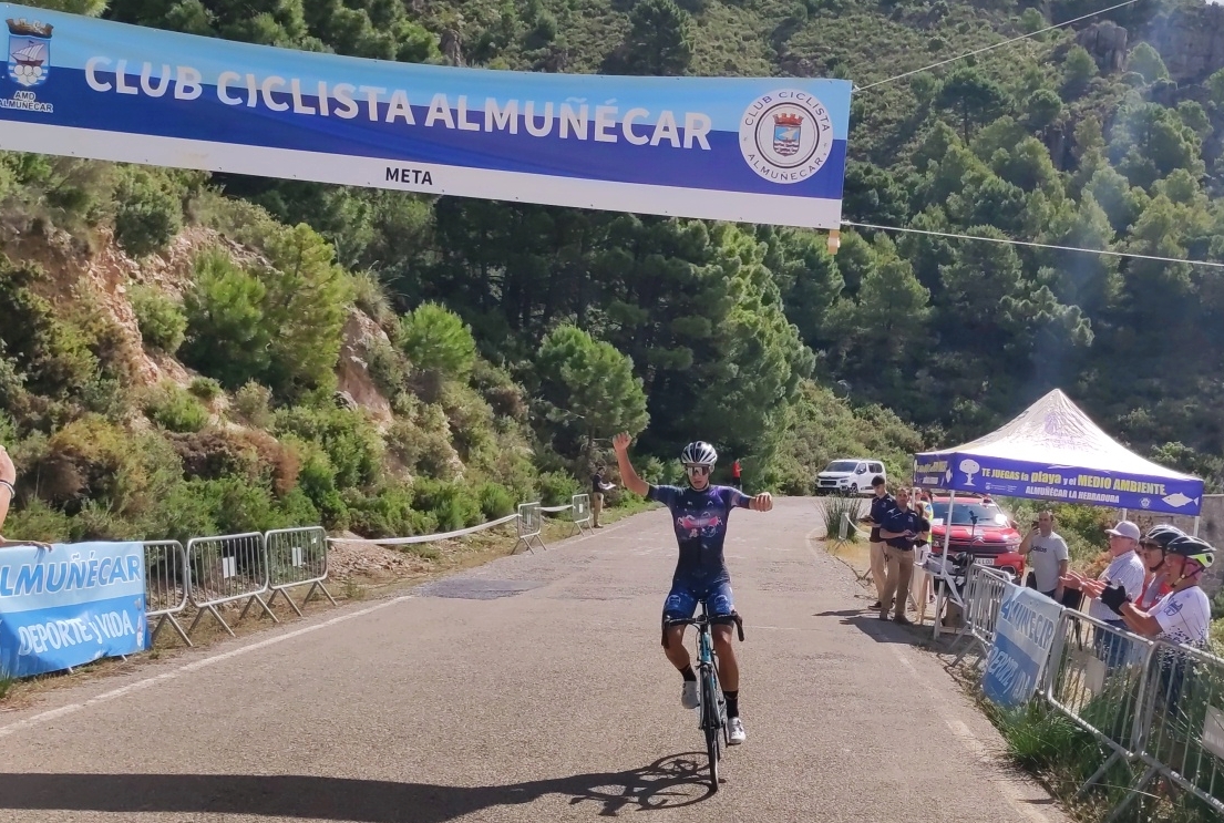 El ciclista zubiano Adrián Benito González (Manuela Fundación) gana la XXXII Almuñécar Cota 1200-Memorial Miguel Ángel Almendros 