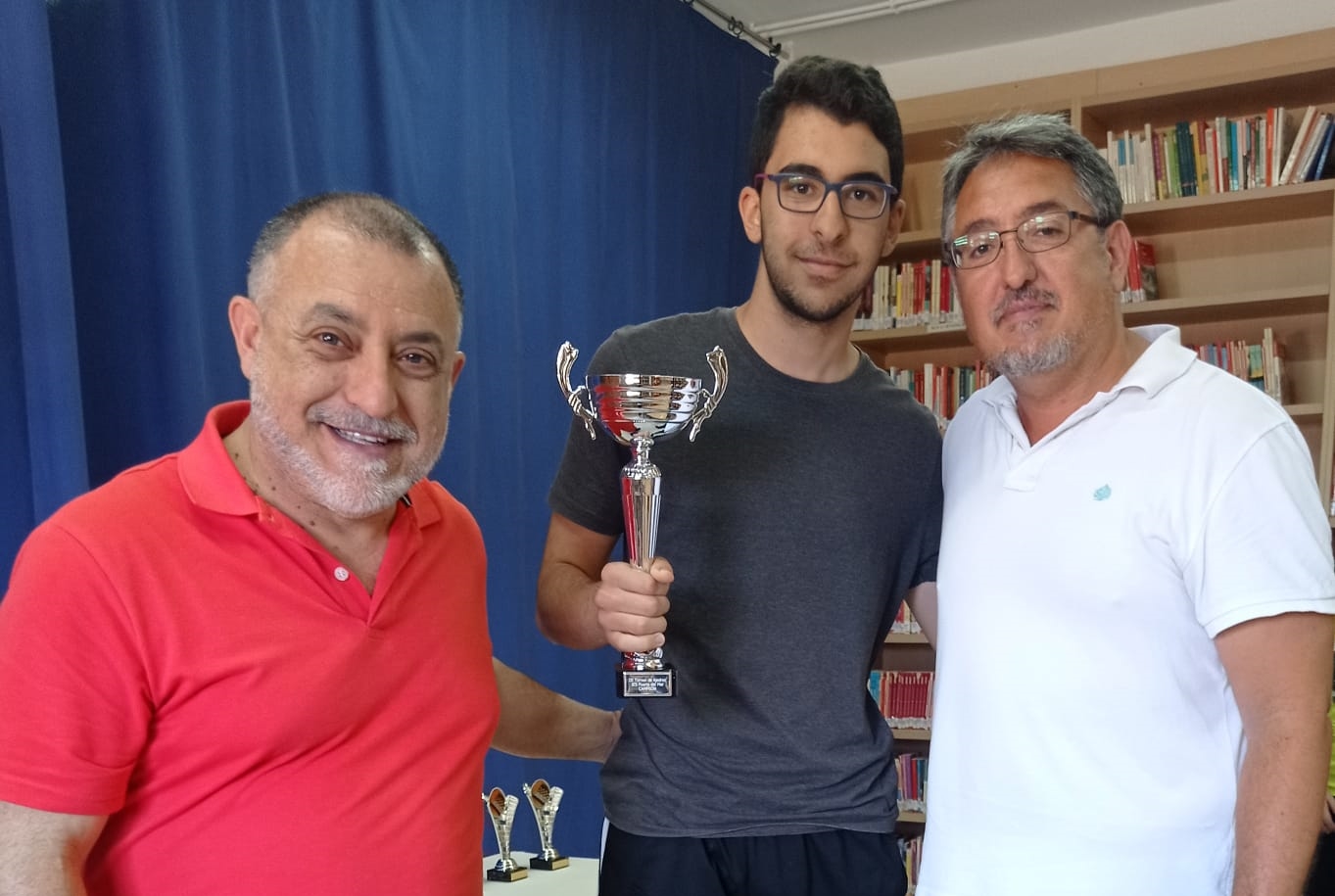 La entrega de trofeos pone el broche final al torneo de ajedrez del IES Puerta del Mar de Almucar