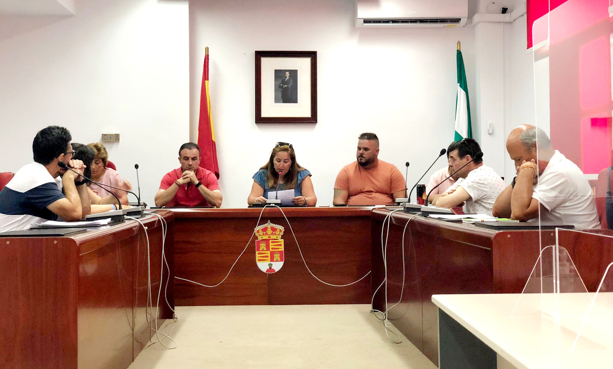 El Ayuntamiento de Albuñol ha decretado tres días de luto oficial por la muerte de Trinidad M.M. vecina del municipio, presunta víctima de violencia machista.