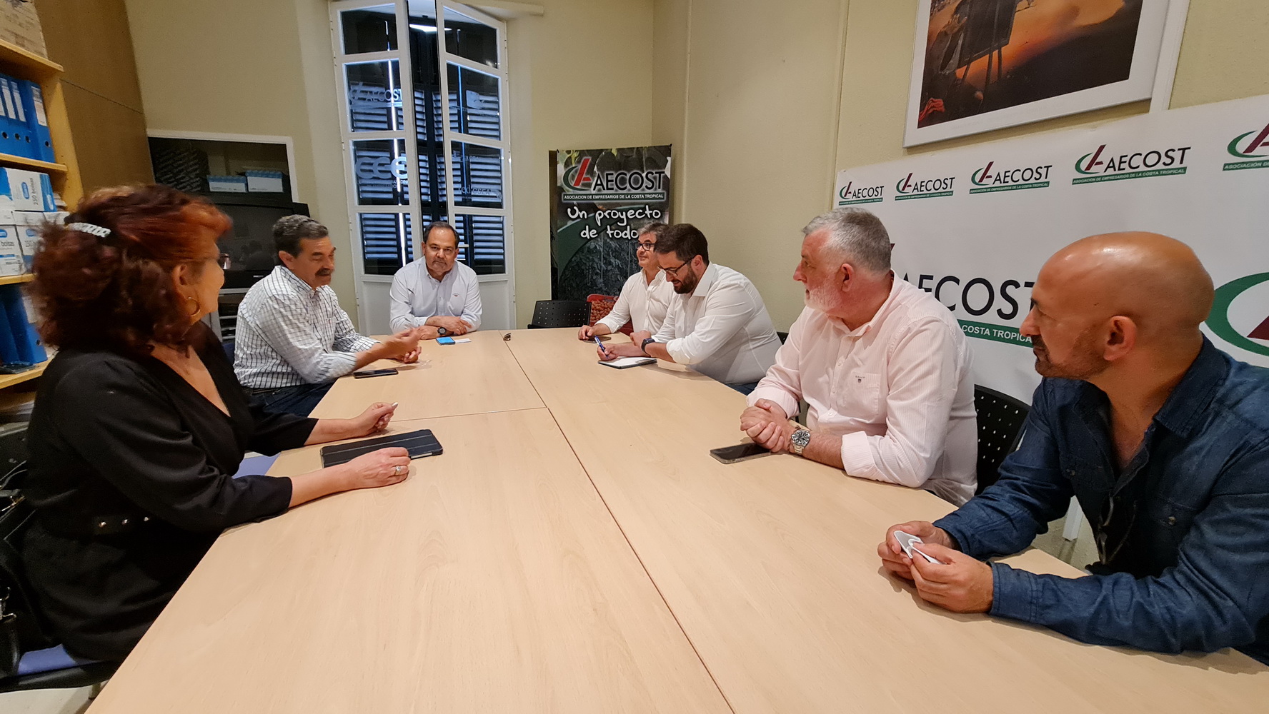 Los empresarios de la Costa Tropical lamentan la falta de representacin del litoral entre los delegados territoriales de Granada.