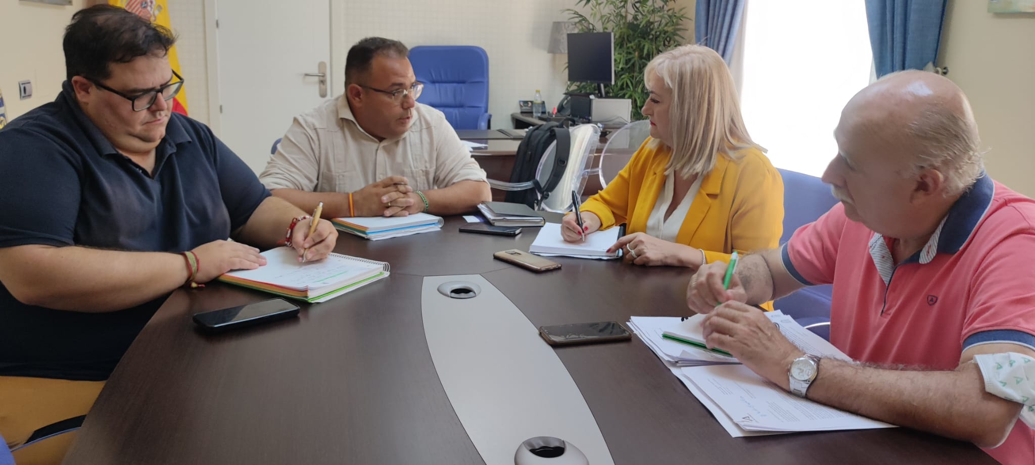 El alcalde de Almucar pide a la delegada de Agricultura y Agua la necesidad urgente de la recarga del acufero de Ro Verde 