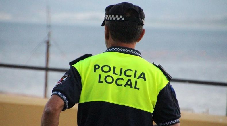 Malestar de la Policía Local de Almuñécar por la actuación llevada a cabo por el 112 durante un aviso que concluyó en fallecimiento.